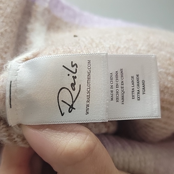 RAILS-NWT- Colleen Sweater in Lilac Plaid Size XL - Picture 15 of 17